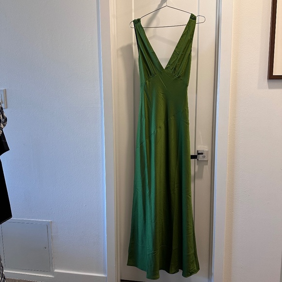 meshki nadia maxi satin dress w/ back cowl - Picture 2 of 4